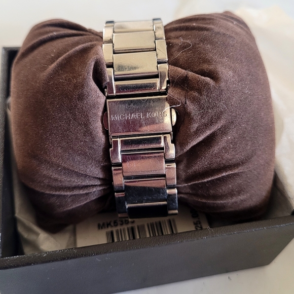Michael Kors Womens Watch W/Extra Links MK5353 Silver, Box & Booklet New Battery - Picture 6 of 10